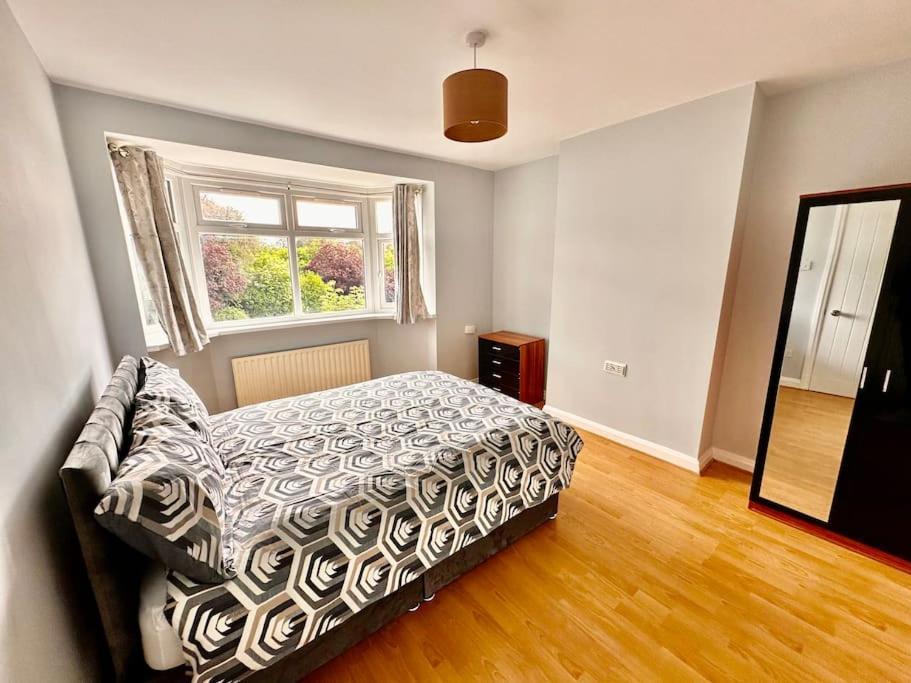 5 Bed Property In Se12 Londen Buitenkant foto