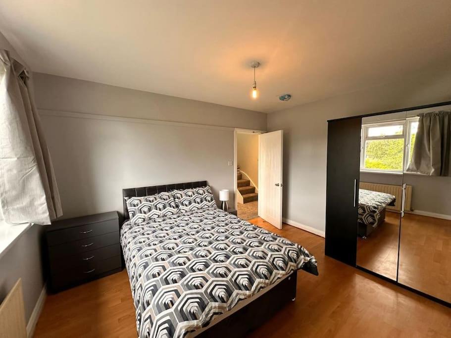 5 Bed Property In Se12 Londen Buitenkant foto
